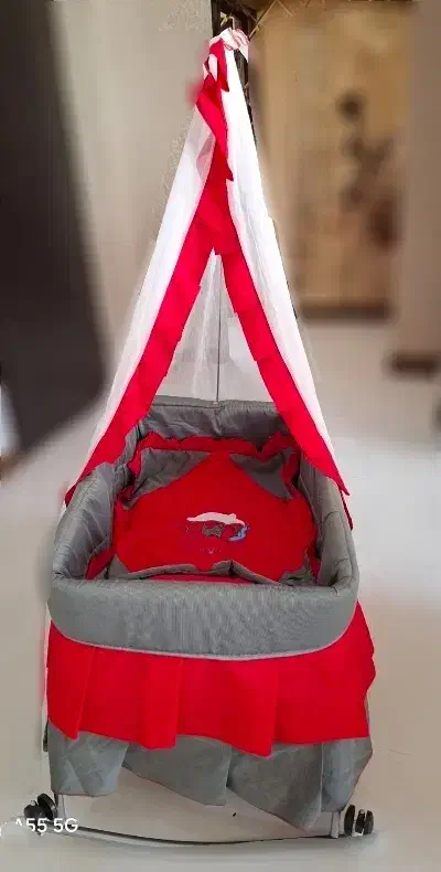 تخت و گهواره کنار مادر|تخت و صندلی بچه|کرمانشاه, |دیوار