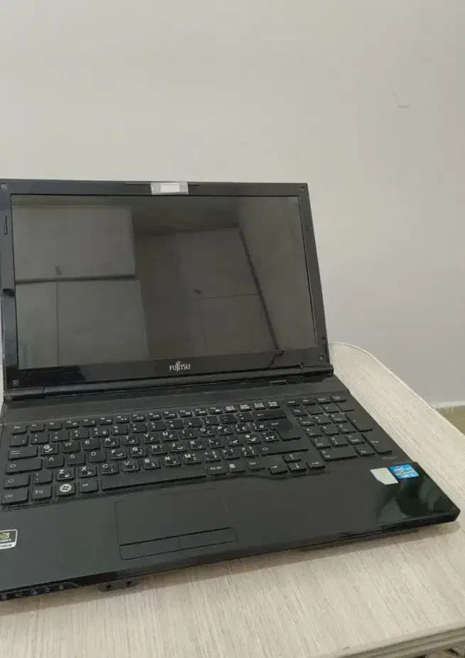 لپ تاپ فوجیتسو ssd 500GB i5 (life book)|رایانه همراه|تهران, مدائن|دیوار