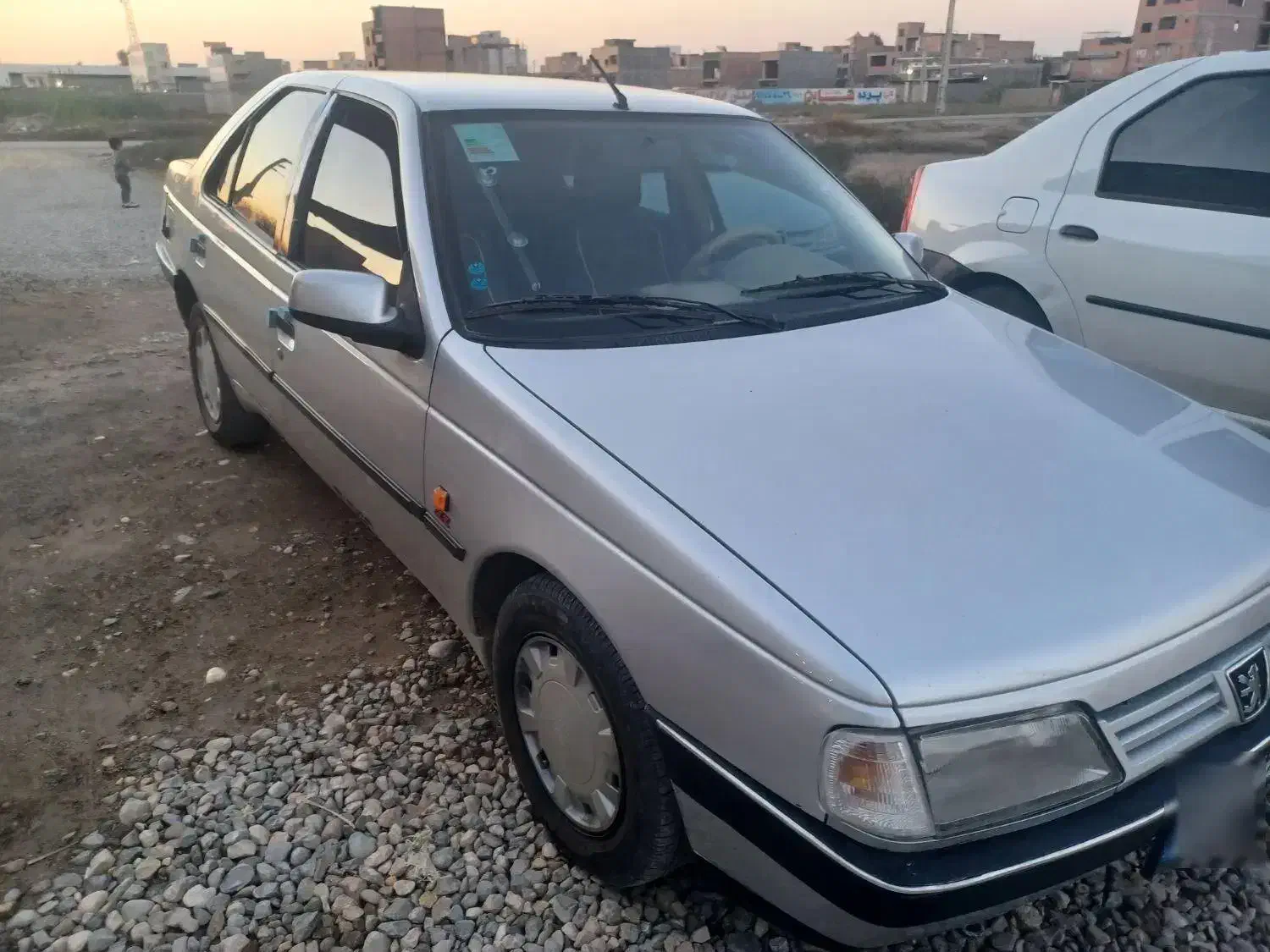 ۴۰۵ مدل ۹۸ بی رنگ|خودرو سواری و وانت|گنبد کاووس, |دیوار