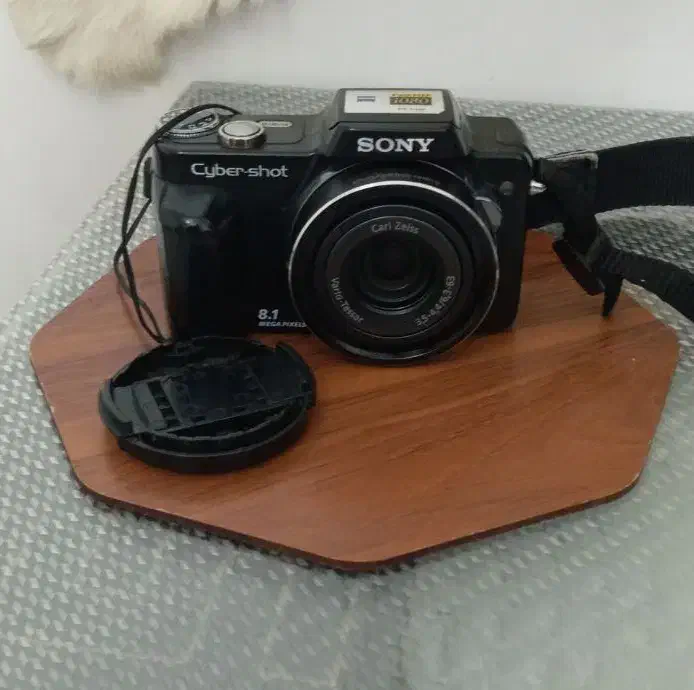 دوربین عکاسی و فیلمبرداری سونی|دوربین عکاسی و فیلم‌برداری|زنجان, |دیوار