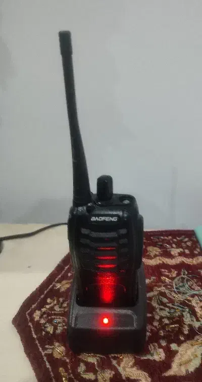 بیسیم باوفنگ ۱۶ کانال فقط یک عدد|کوهنوردی و کمپینگ|مشهد, جاهد شهر|دیوار