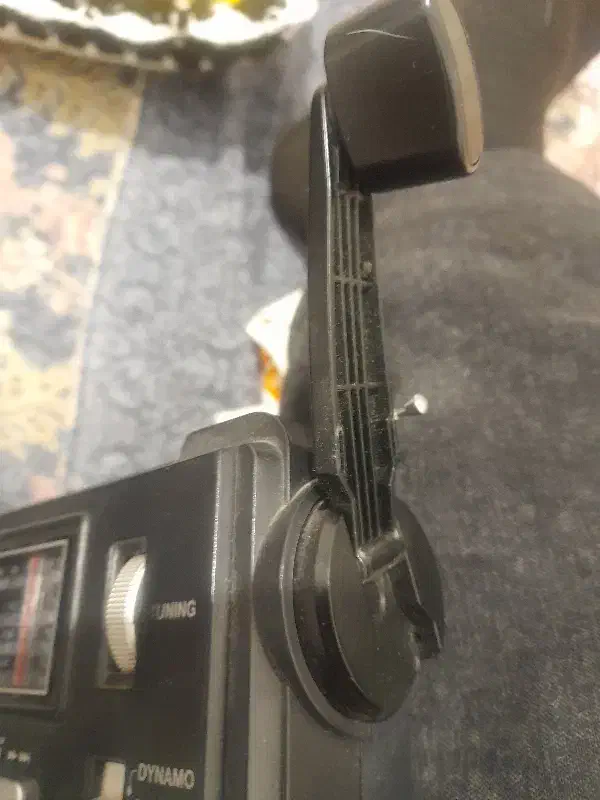 رادیو 10موج  .وفلش خور ورم خور  .ژنراتور  دار|پخش‌کننده همراه|کرمانشاه, |دیوار