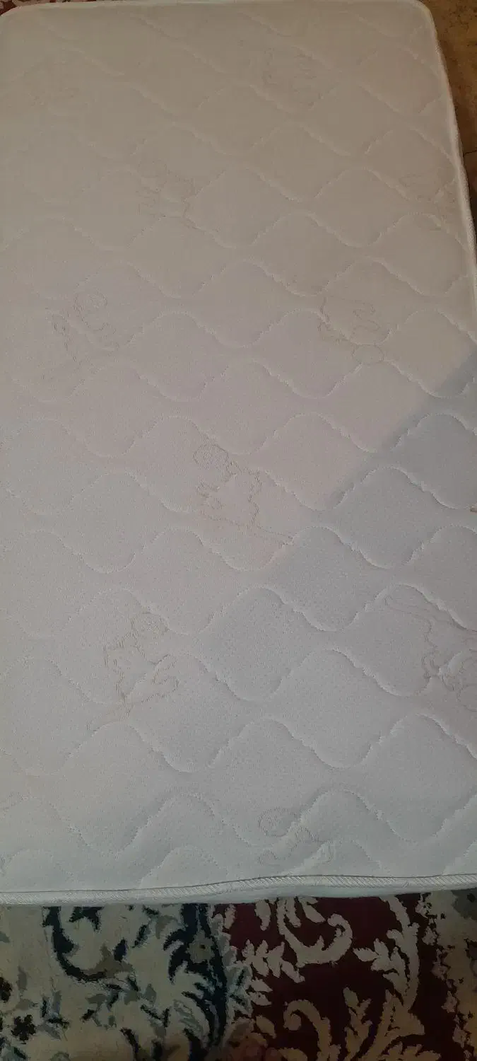 تخت کودک با تشک درحد|تخت و سرویس خواب|سلمان‌شهر, |دیوار