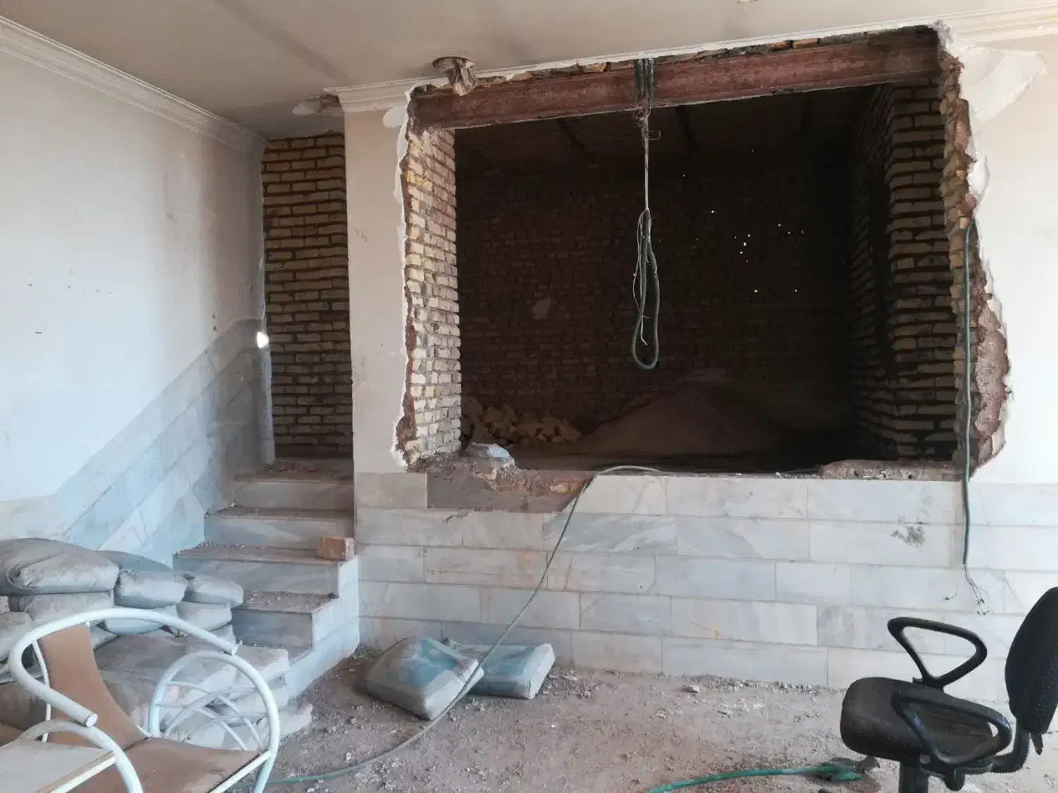 فروش منزل مسکونی خیابان شهدا بعلت مهاجرت|فروش خانه و ویلا|انار, |دیوار