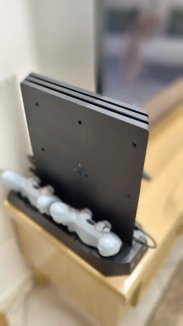 Ps 4 pro 1 T|کنسول، بازی ویدئویی و آنلاین|تهران, ابوذر|دیوار