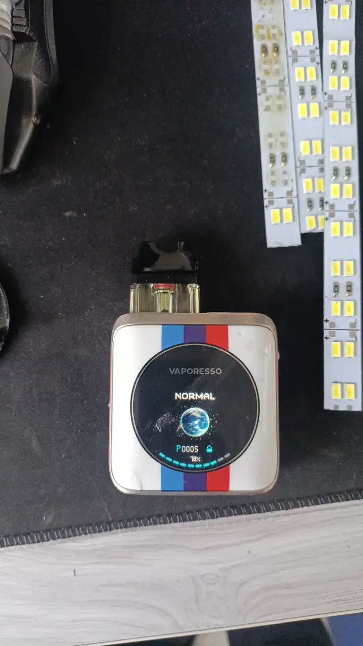 ( پاد ماد) پاد اکسراس|زیورآلات و اکسسوری|اندیشه, اندیشه فاز ۳|دیوار