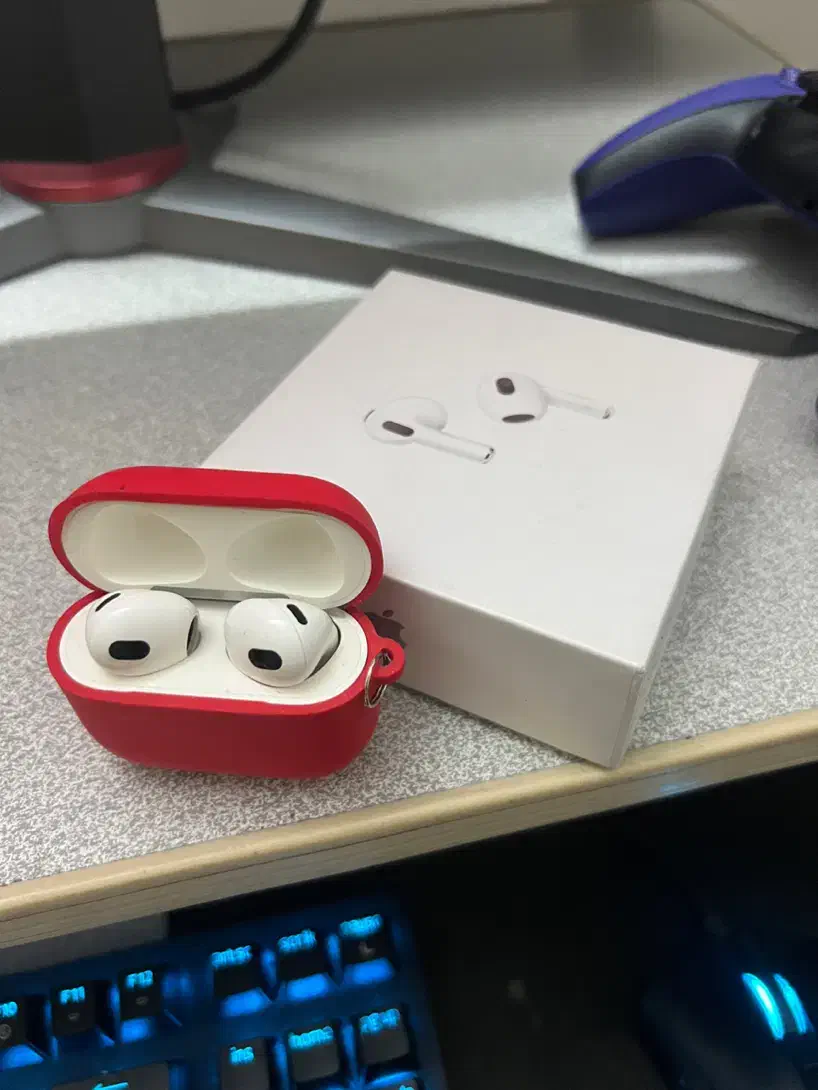 ایرپاد نسل ۳|لوازم جانبی موبایل و تبلت|تهران, شهرک پاسداران|دیوار