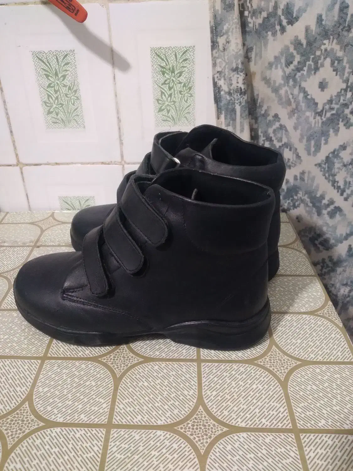 کفش‌زنانه|کیف، کفش، کمربند|گنبد کاووس, |دیوار