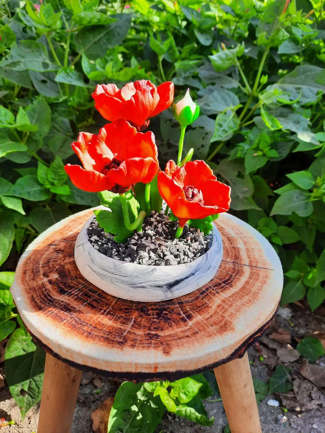 گل خمیری و گلدون سنگی صنایع دستی|گل مصنوعی|رشت, هلال احمر|دیوار