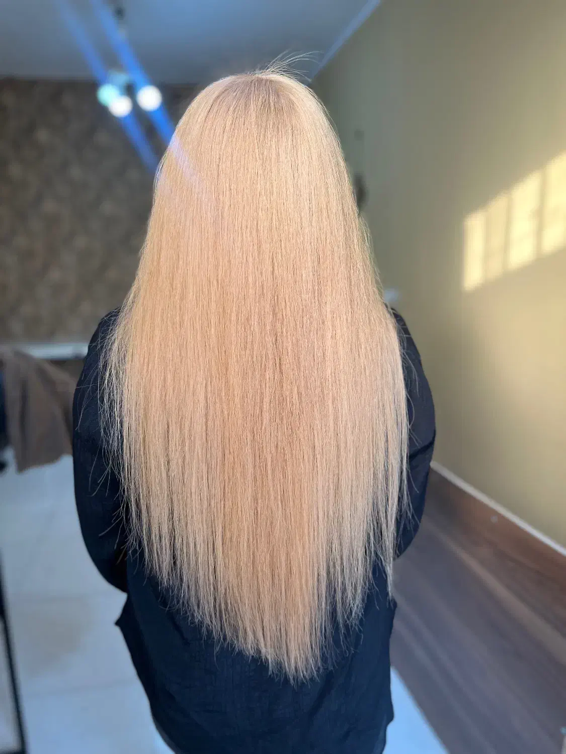 رنگ و لایت|خدمات آرایشگری و زیبایی|شوش, |دیوار