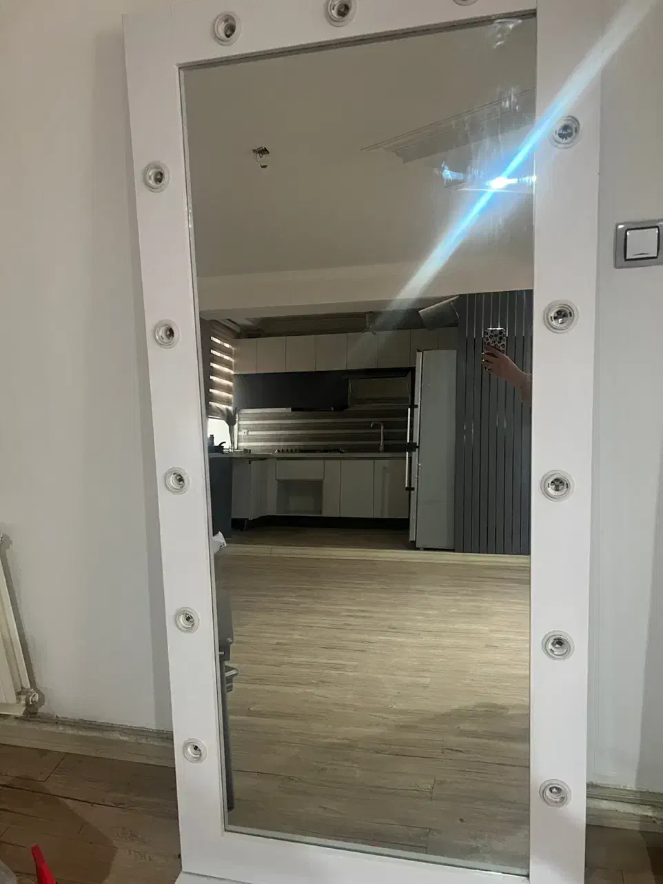 آیینه چراغ خور|آینه|کرج, فاز ۳ گوهردشت|دیوار