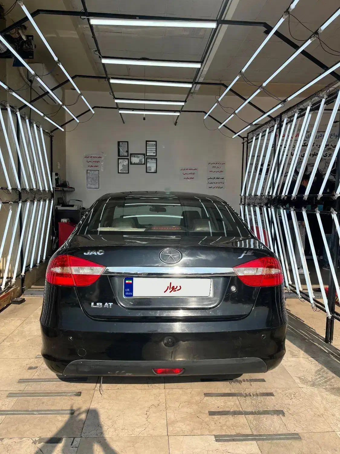 جک اتوماتیک مشکی j5|خودرو سواری و وانت|تهران, هوانیروز|دیوار
