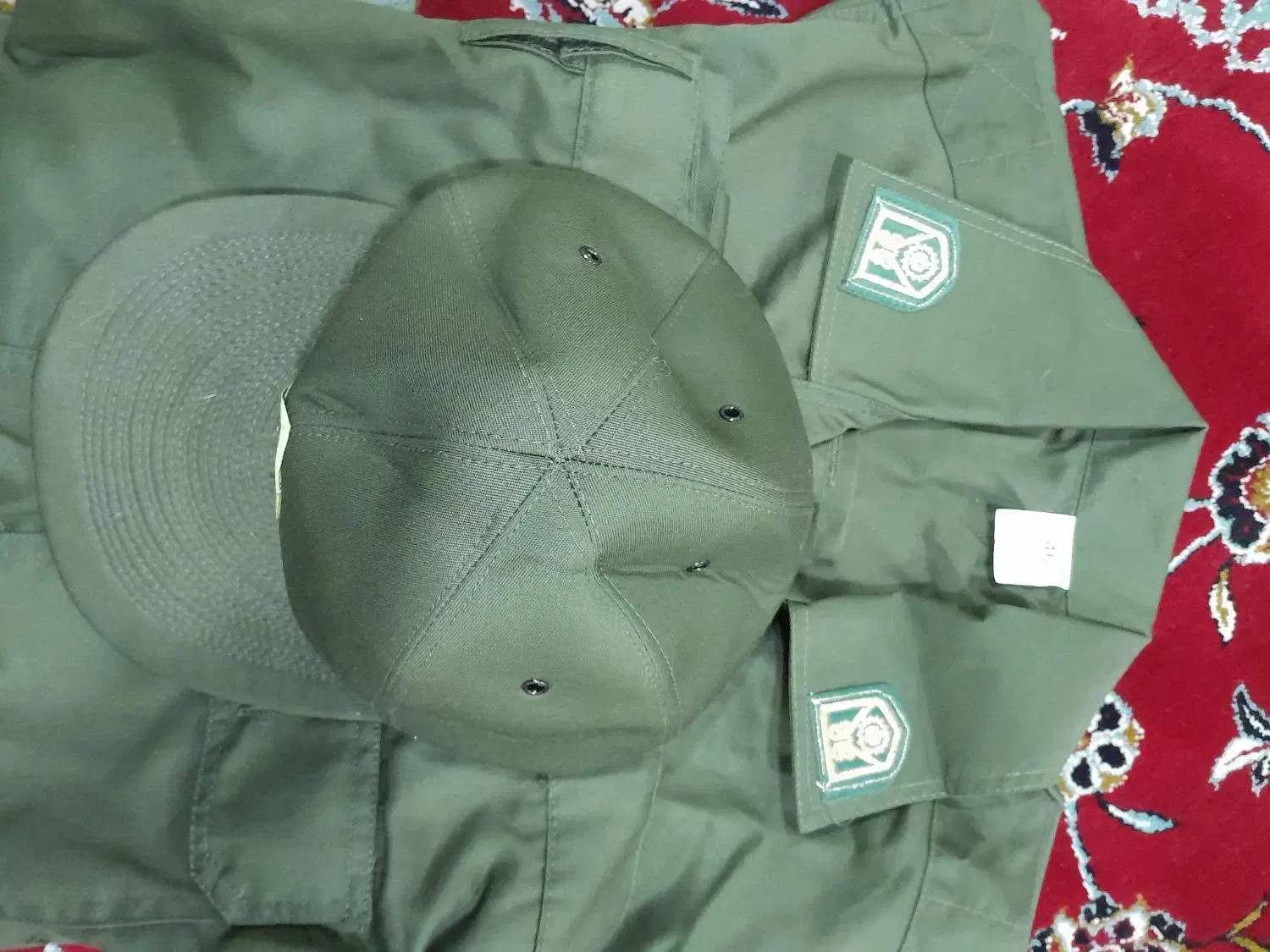 لباس نظامی|لباس|خمینیشهر, |دیوار