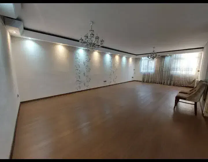 ۲۰۰ متر ، ۳ خواب ، تک واحدی فول ، نور و نقشه