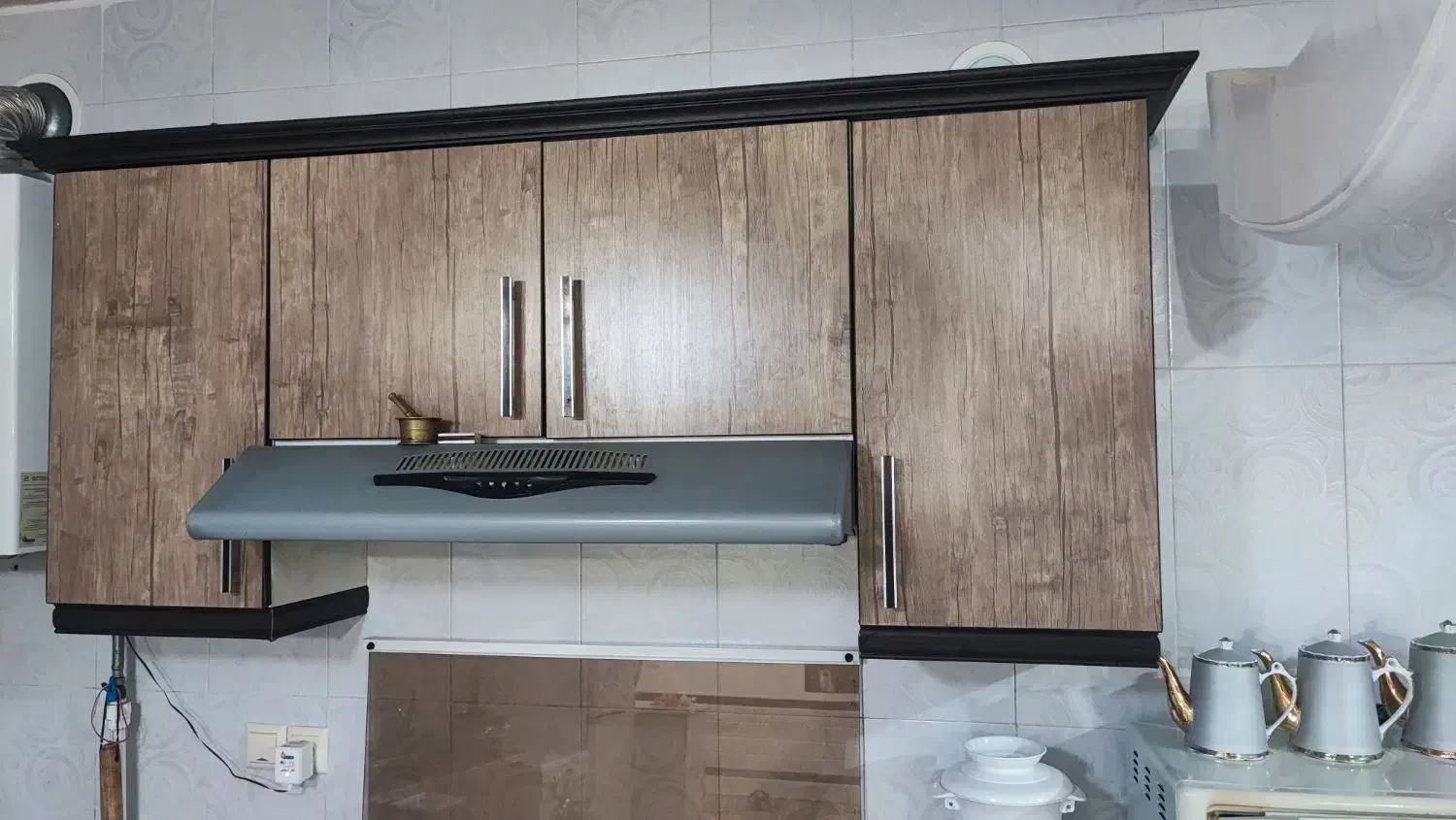 کابینت درب چوبی  در حد نو  با هود|مصالح و تجهیزات ساختمان|کویرات, |دیوار