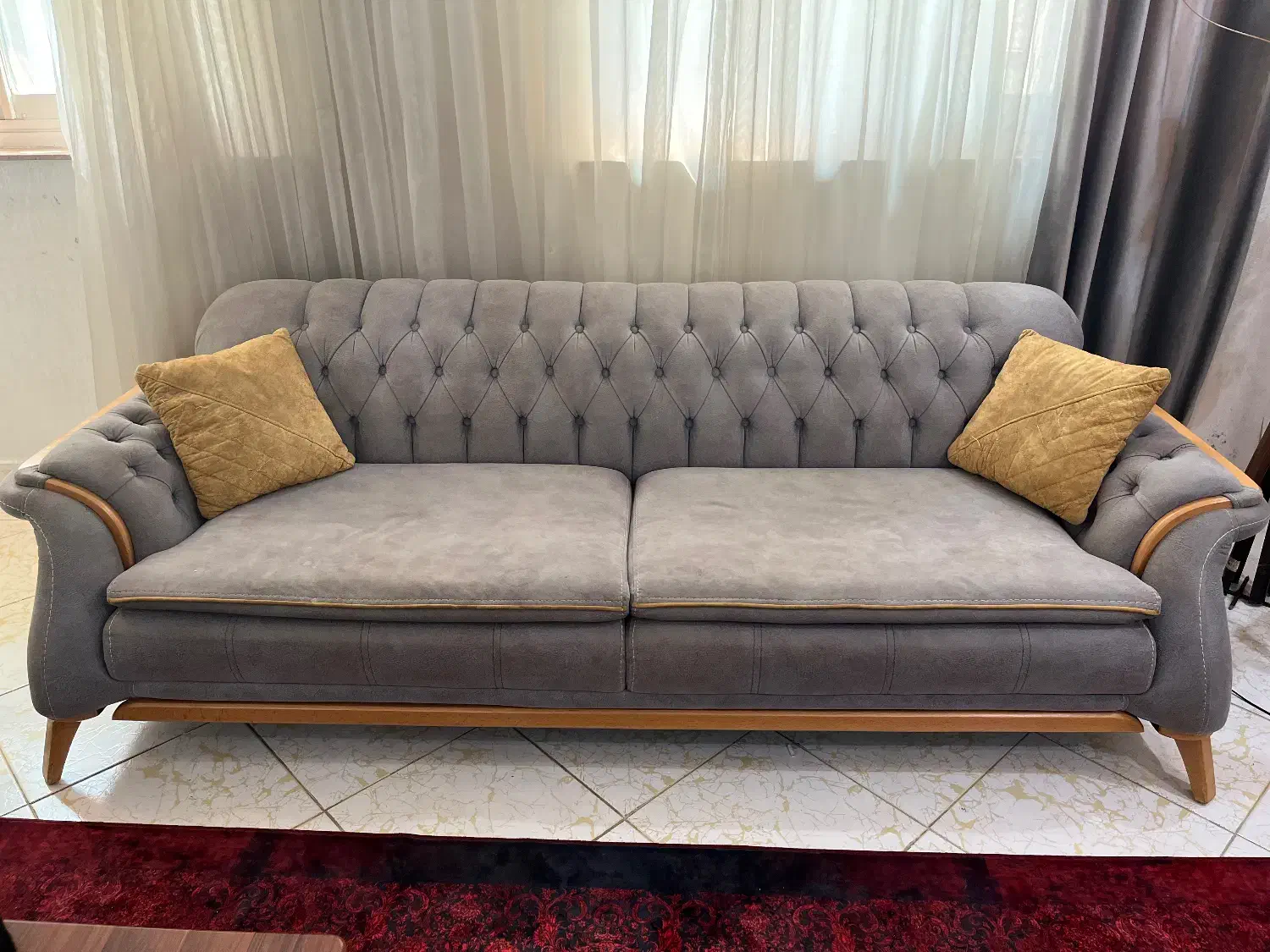 مبل راحتی چستر در حد نو|مبلمان خانگی و میز عسلی|رشت, کاکتوس|دیوار