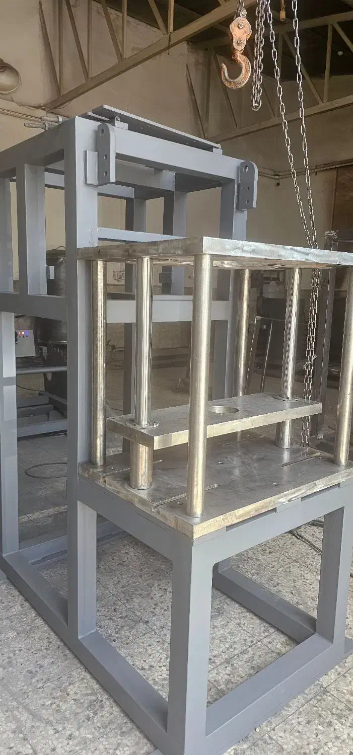 دستگاه ظروف آلومینیوم و لیوان کاغذی|ماشینآلات صنعتی|شیراز, شهرک بهار|دیوار