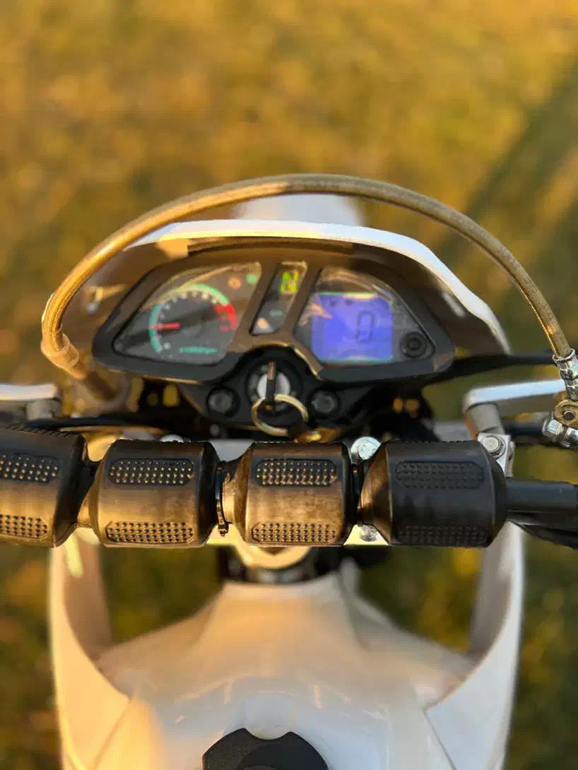 تریل روان مدل ۱۴۰۰درحد صفر|موتورسیکلت|تهران, پونک|دیوار