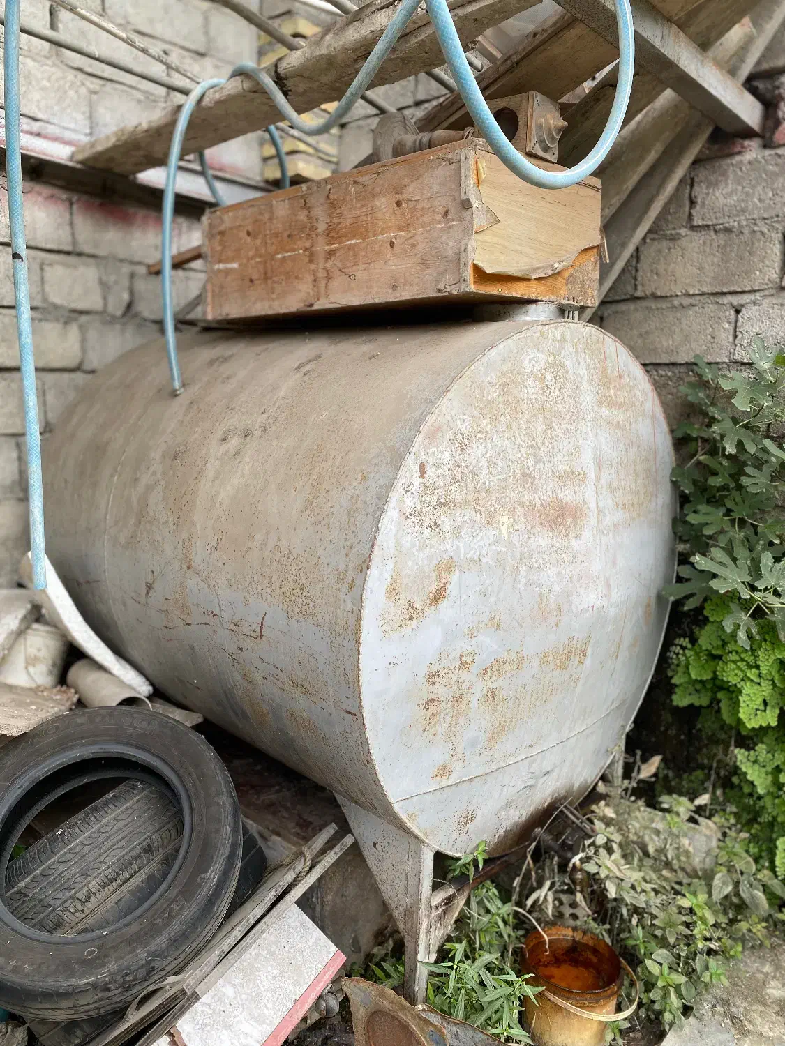 فروش فوری تانکر ۲۰۰۰ لیتری|مصالح و تجهیزات ساختمان|رامسر, |دیوار