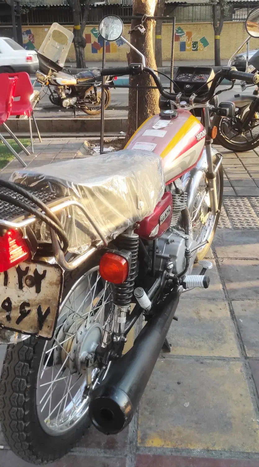 هندا ۱۲۵(مزایده پلاک ملی)در حد ترقه|موتورسیکلت|تهران, کیانشهر|دیوار