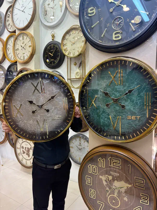 ساعت دیواری پتینه جدیدفلزی ابکاری ضمانت رنگ موتور|ساعت دیواری و تزئینی|مشهد, کوشش|دیوار