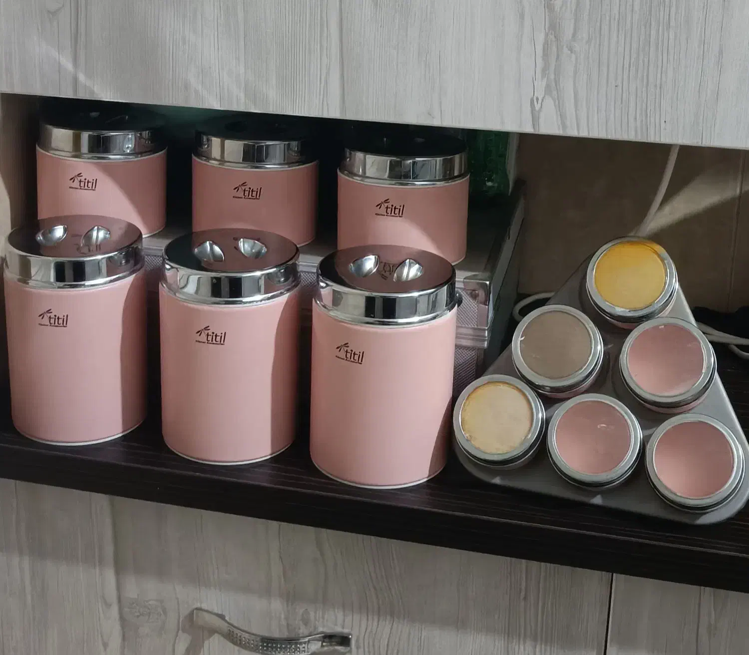 جا ادویه و بانکه حبوبات همراه ترازو|ظروف نگهدارنده، پلاستیکی، یک‌بارمصرف|محمدیه-قزوین, |دیوار