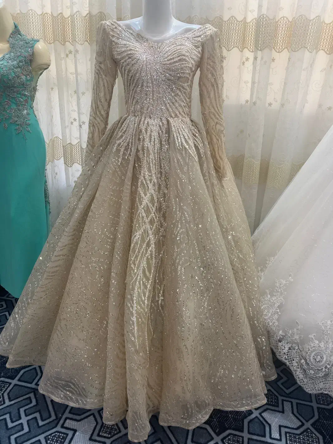 کرایه لباس عروس فقط ۳میلیون|لباس|یزد, |دیوار