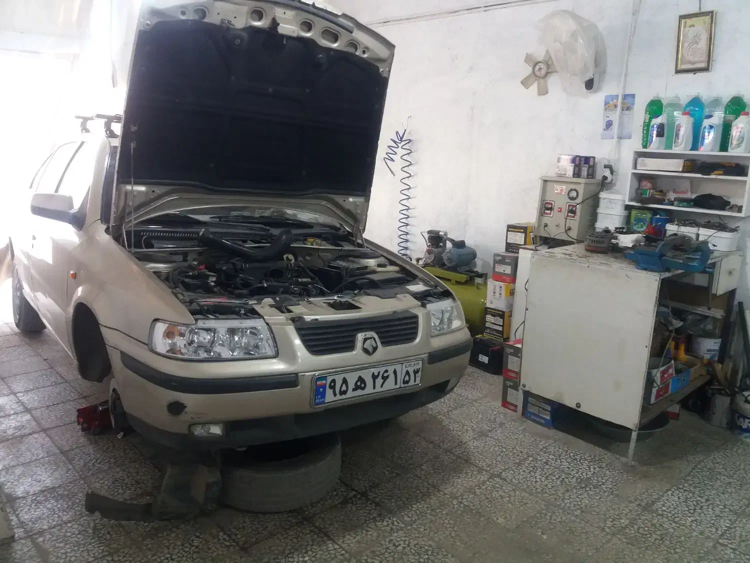 برق خودرو ( باطریسازی و باطری فروشی سیار )|خدمات موتور و ماشین|کاشان, حسن آباد|دیوار