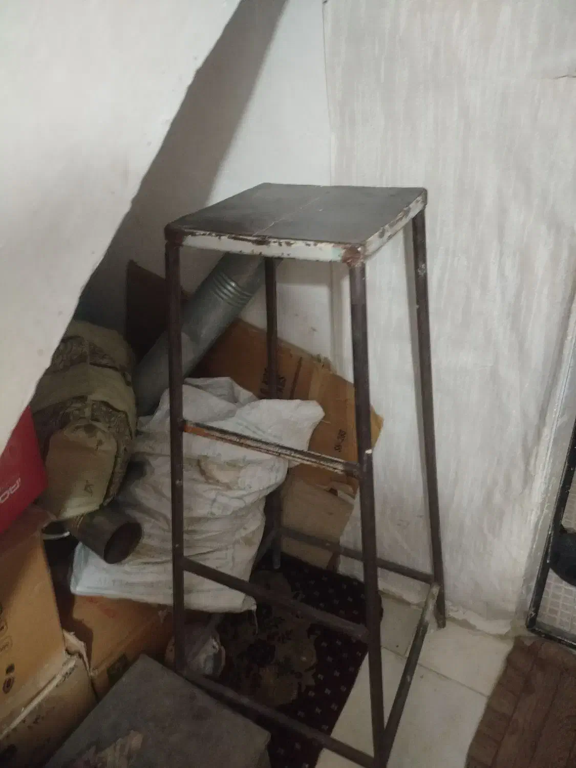 چهار پایه آهنی|ابزارآلات|بروجرد, |دیوار