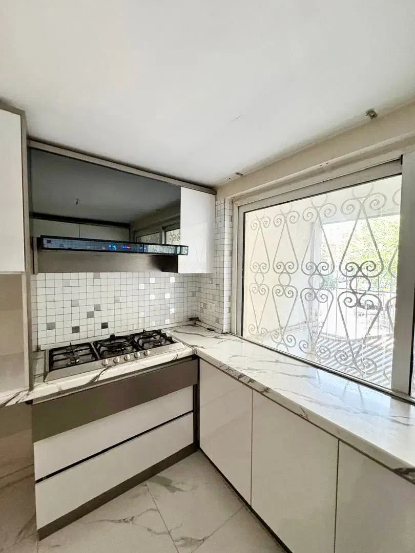 هروی وفا منش 155 متر طبقه 5