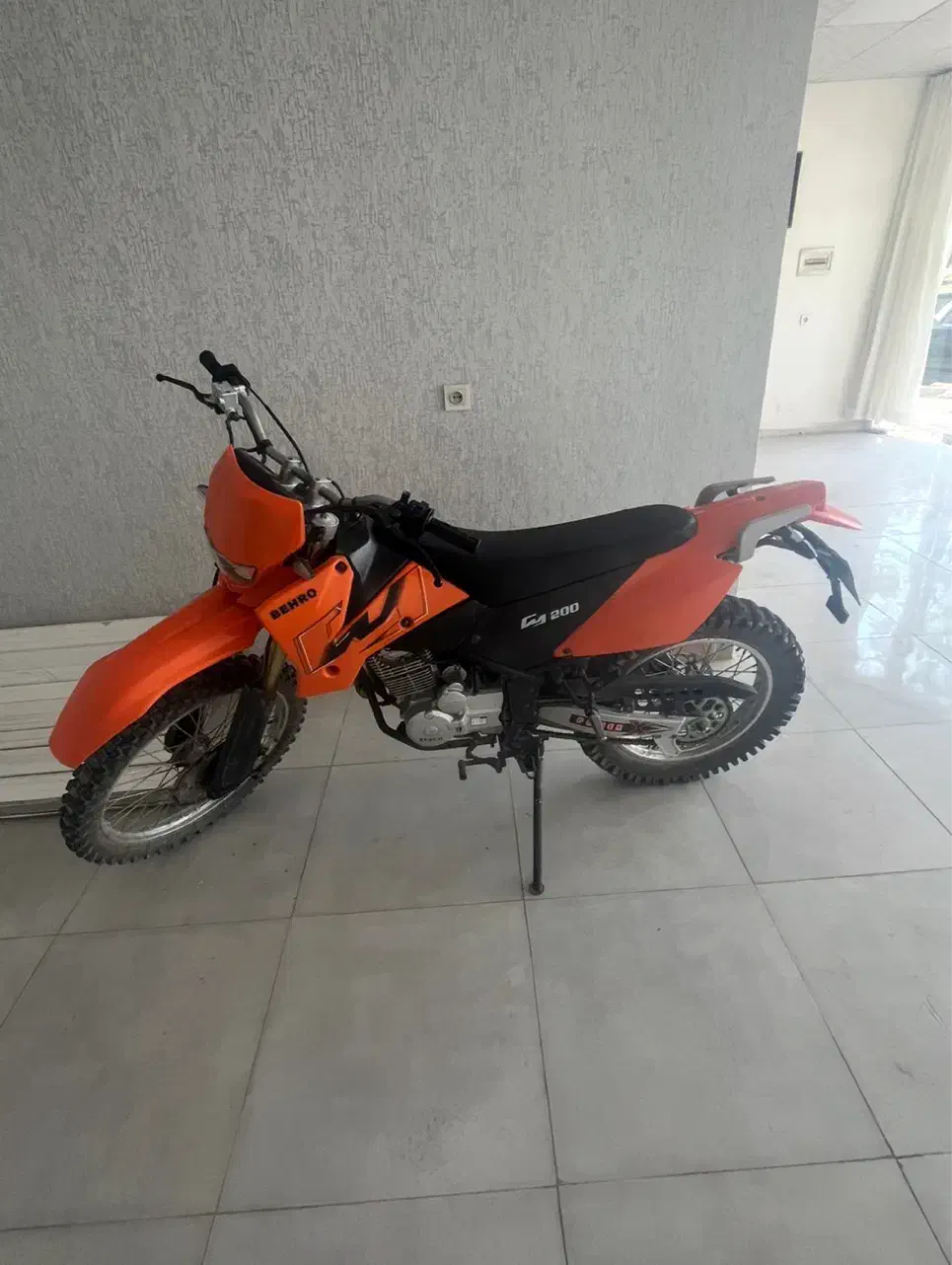 تریل ۴۰۱|موتورسیکلت|کاشان, ۲۲ بهمن|دیوار