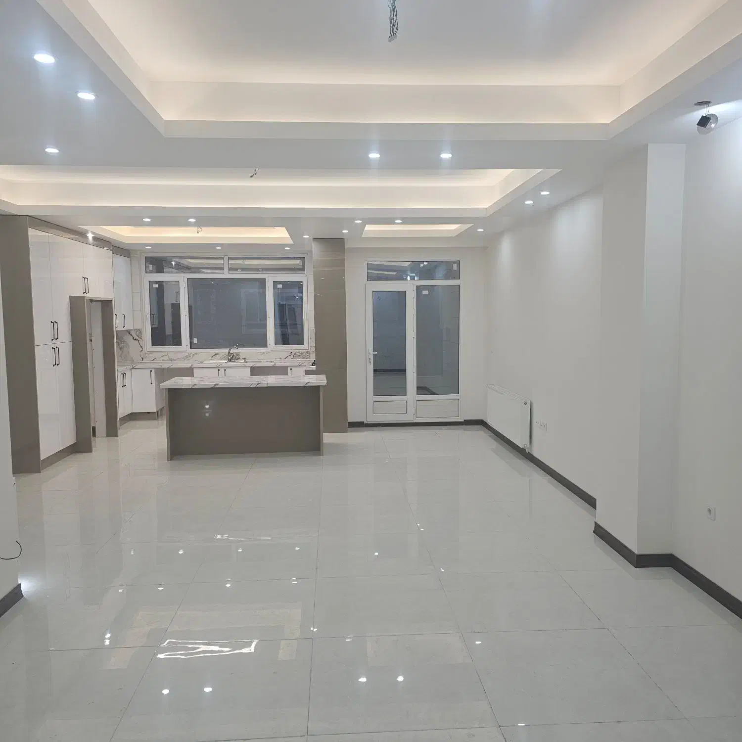 ۱۲۰ متر فول نوساز اوقاف ازادگان تخلیه