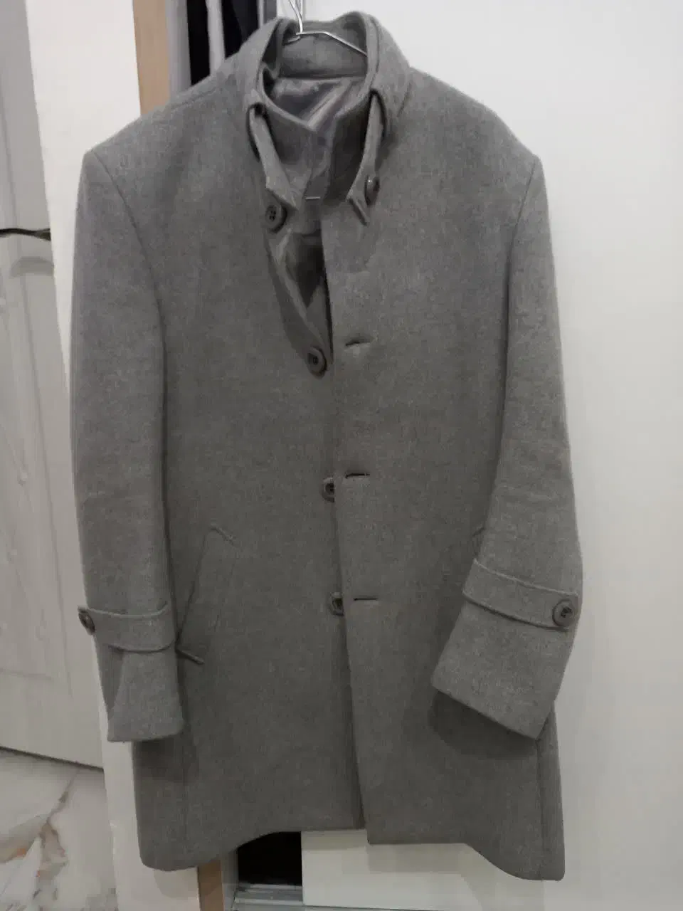 پالتو مجلسی|لباس|اندیشه, اندیشه فاز ۲|دیوار