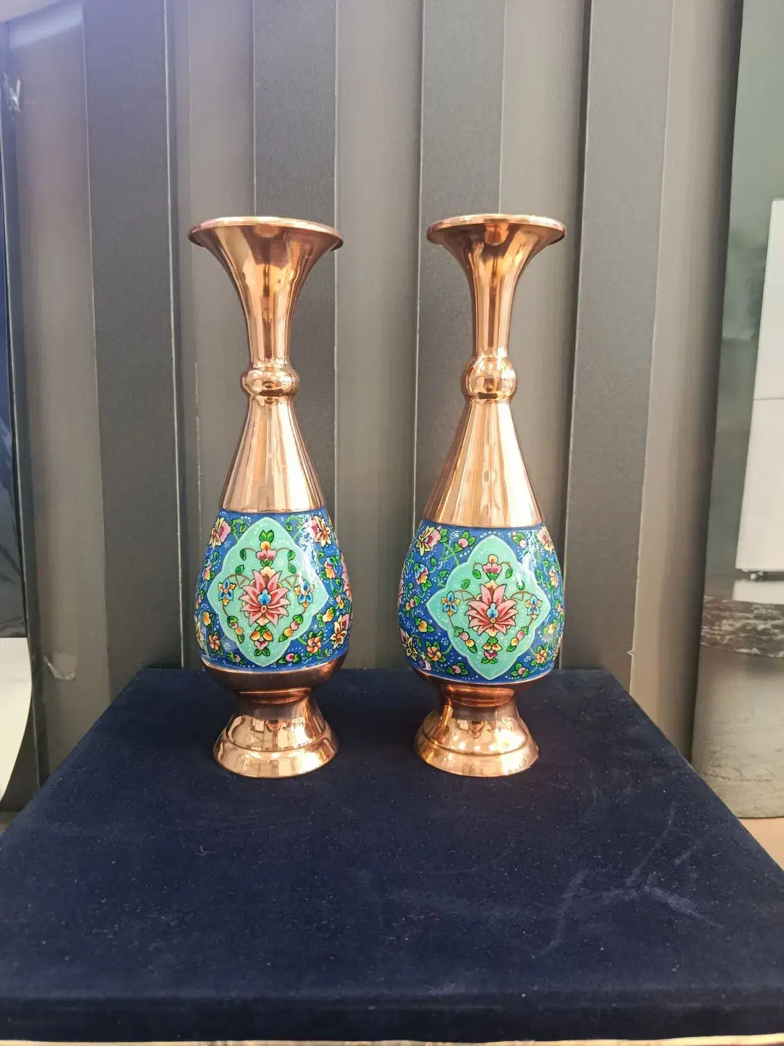 گلدان مسی|صنایع دستی و سایر لوازم تزئینی|اسلام‌شهر, مطهری|دیوار