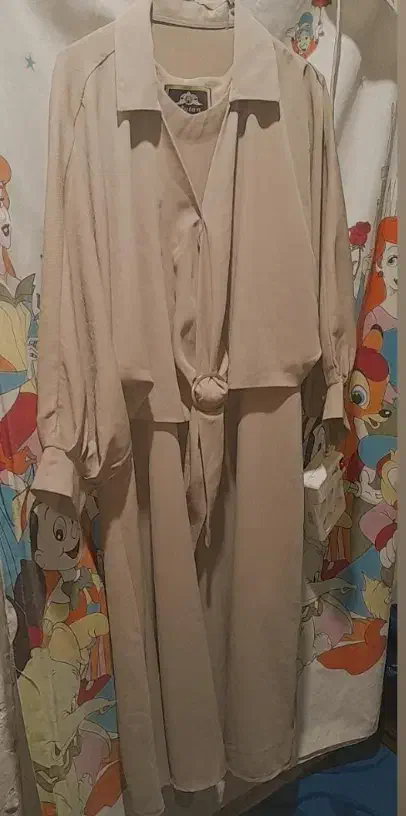 لباس|لباس|قلعه نو, |دیوار