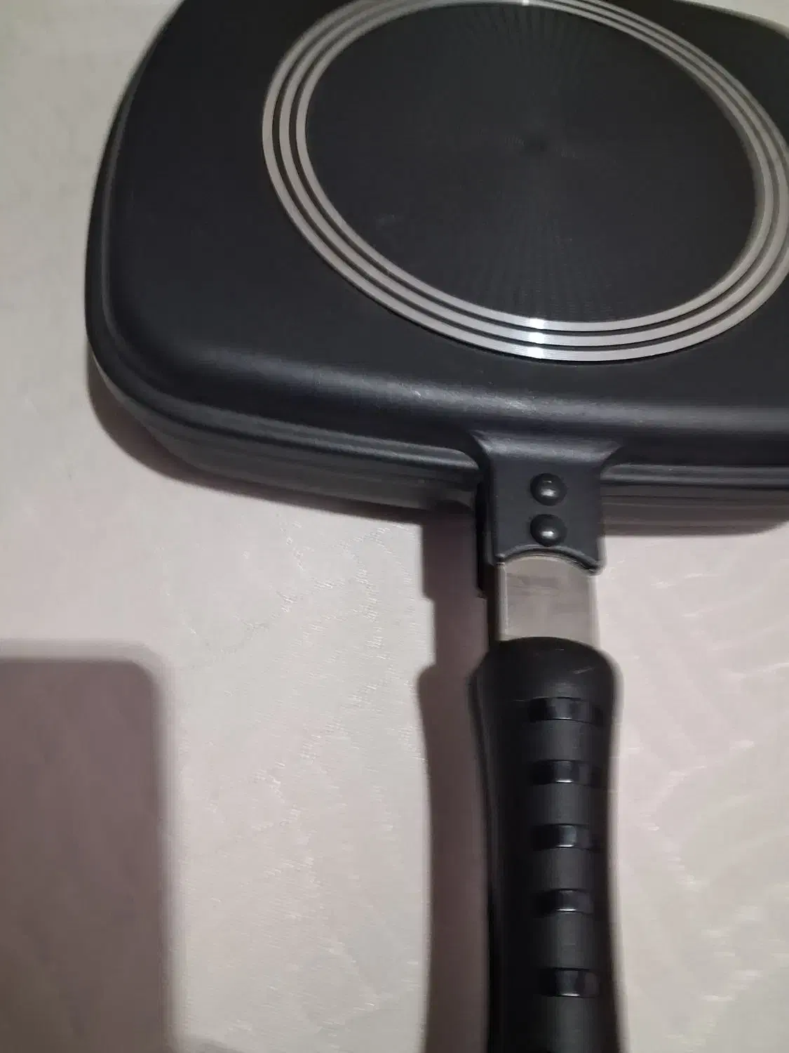 ماهیتابه دوطرفه و دیگ زودپز|ظروف پختوپز|شوشتر, |دیوار