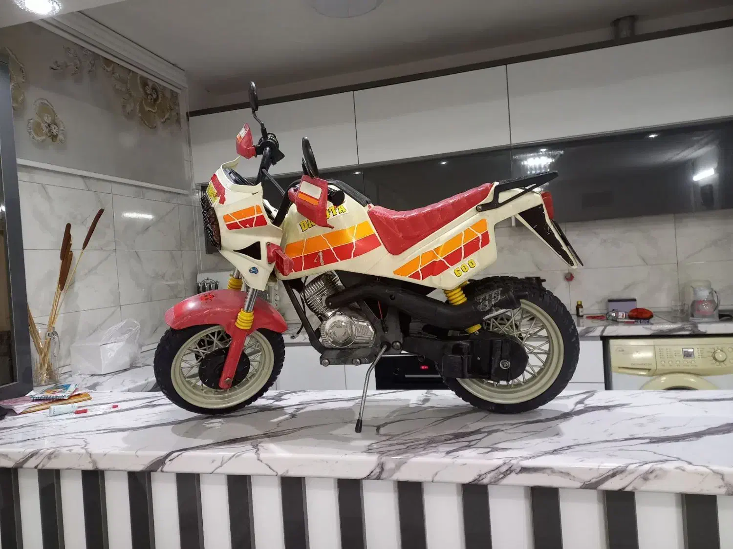 موتورسیکلت|اسباب‌بازی بچه|تهران, ونک|دیوار