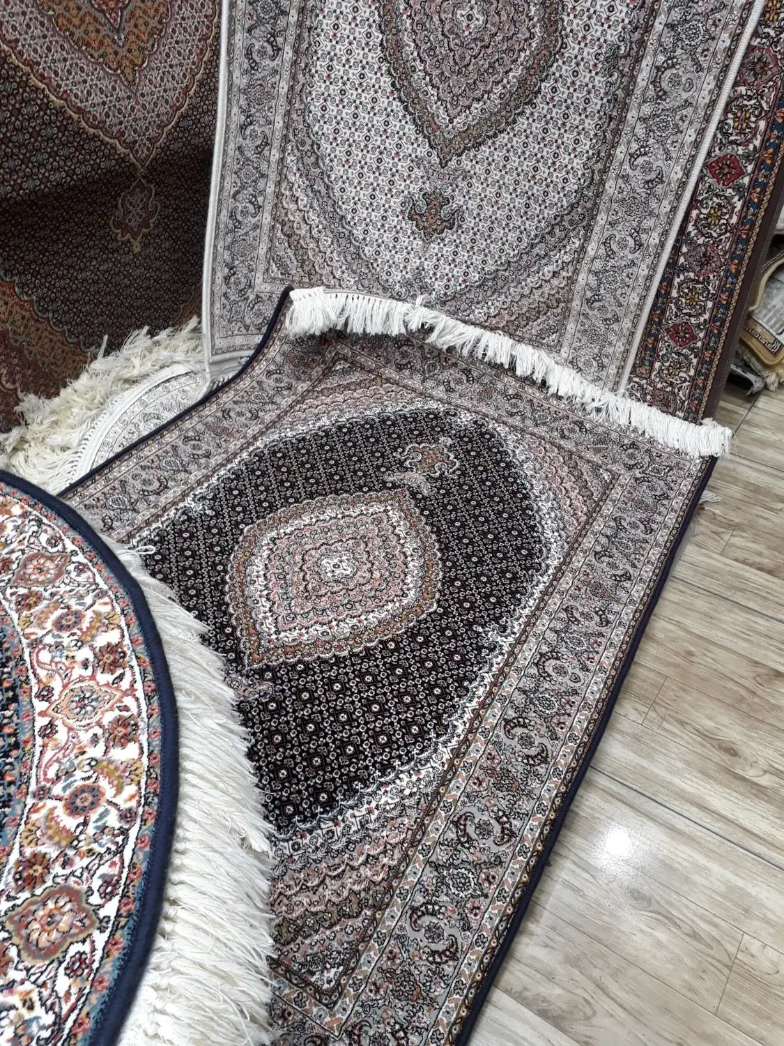 فرش آشپزخانه ماهی کمال الملک زرنیم سرمه ایی|فرش|تبریز, |دیوار