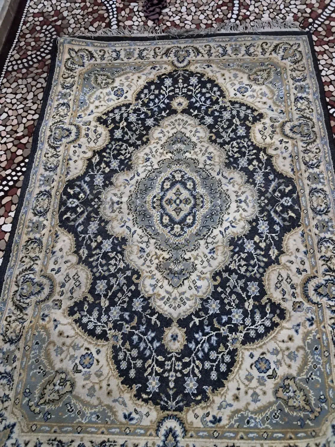 یک عدد پادری فانتزی ویک عدد فرش ۴متری|فرش|قم, سراجه (۱۵ خرداد)|دیوار