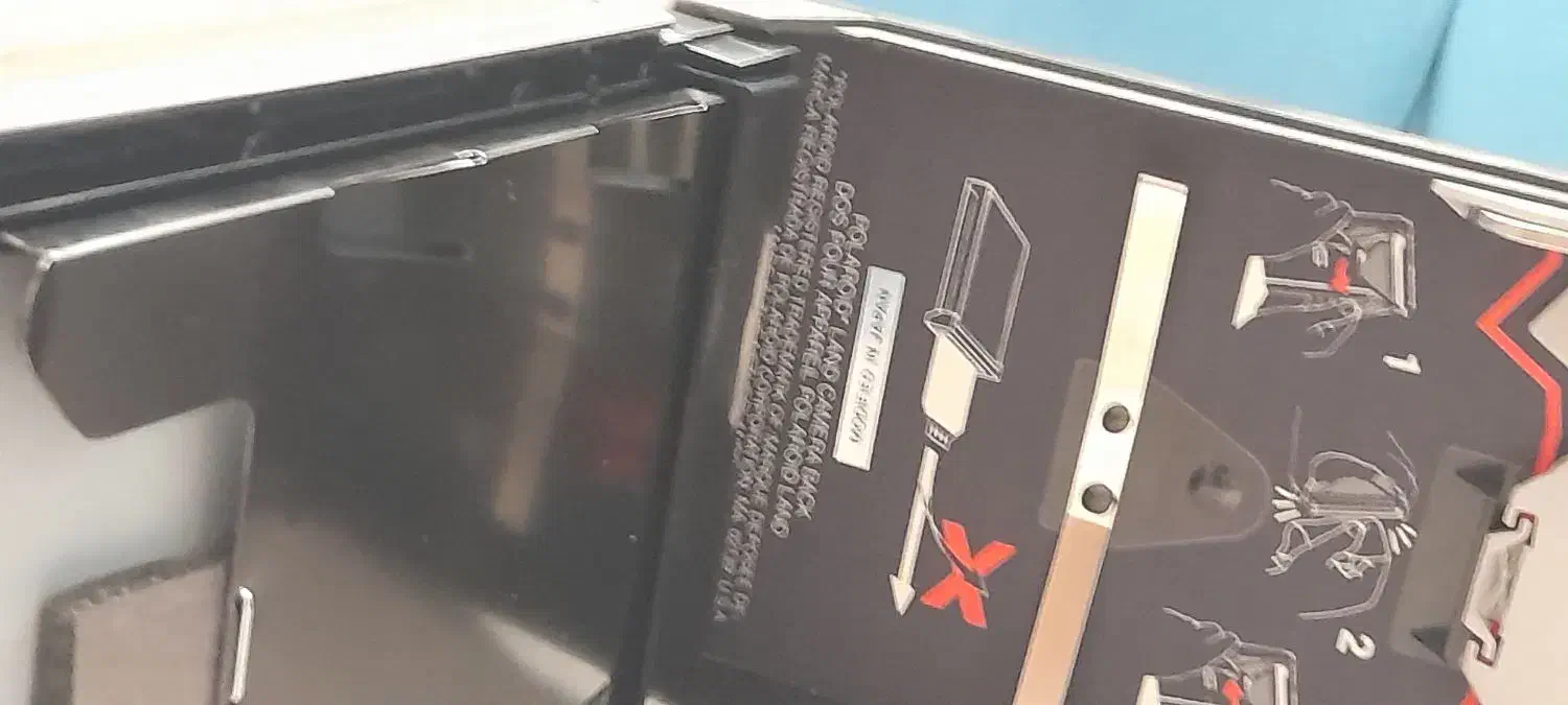 دوربین|کلکسیون اشیاء عتیقه|شاهین‌شهر, مسکن مهر|دیوار