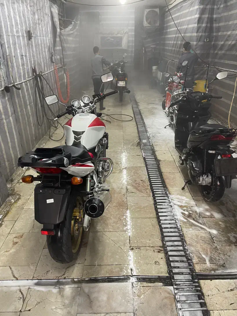 کار در کارواش موتور سیکلت|استخدام سرایداری و نظافت|تهران, قاسمآباد|دیوار