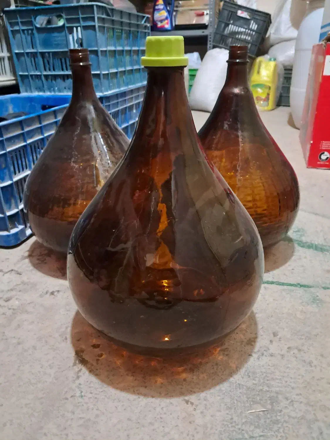 قرابه 15 لیتری|ظروف نگهدارنده، پلاستیکی، یک‌بارمصرف|مرودشت, نقش رستم|دیوار