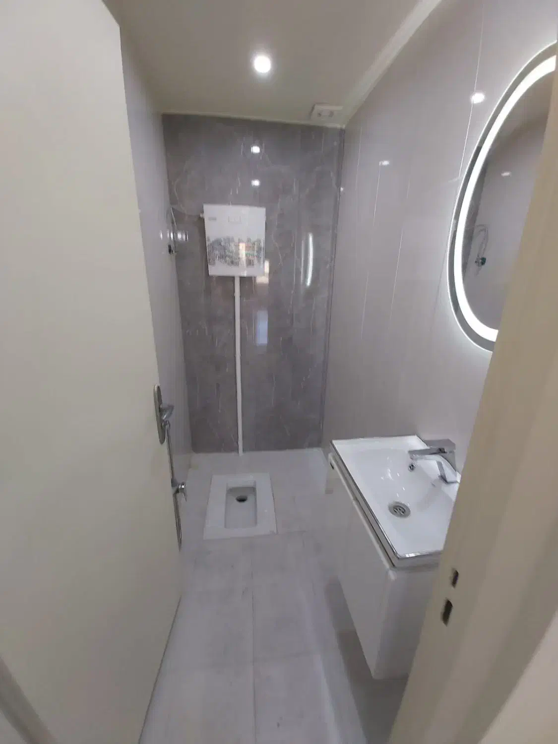 ۸۲متری لوکس در برج افرینش