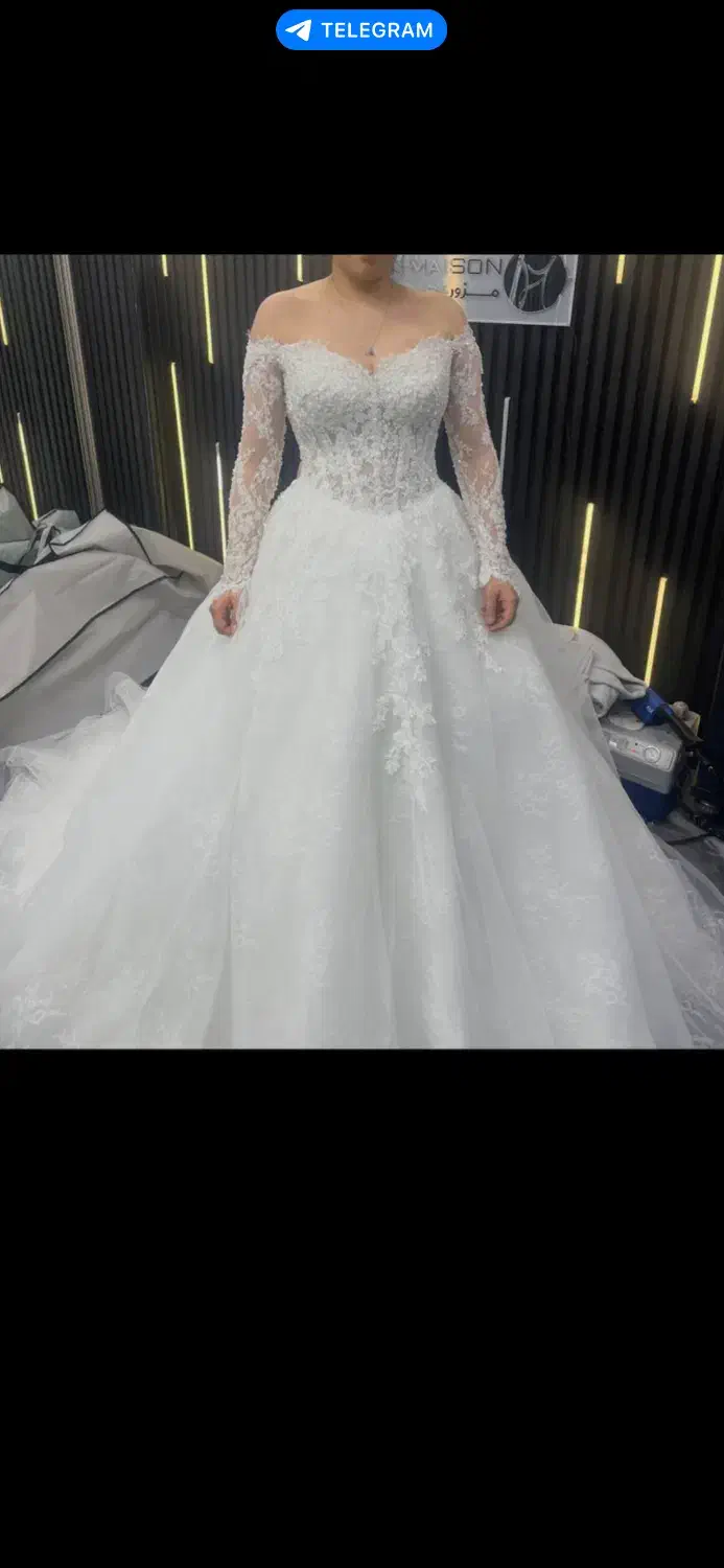 لباس عروس|لباس|رودهن, |دیوار