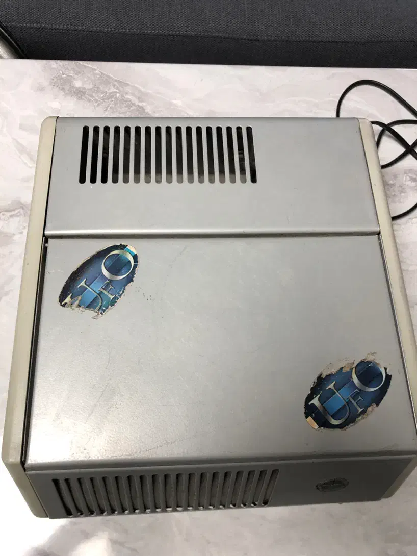 تصفیه هوا|پنکه و تصفیه‌کنندهٔ هوا|تهران, میدان ولیعصر|دیوار