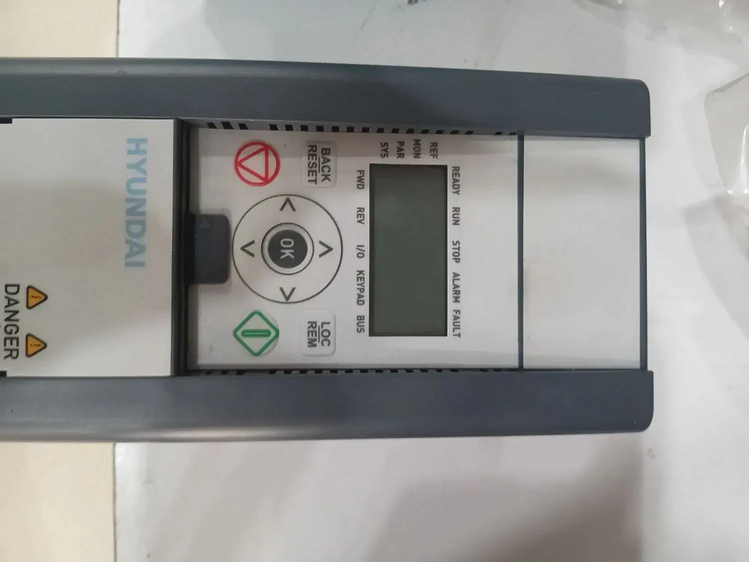 درایو ((اینوتر )) مارک هیوندا|ماشین‌آلات صنعتی|مشهد, توس (بلوار توس)|دیوار