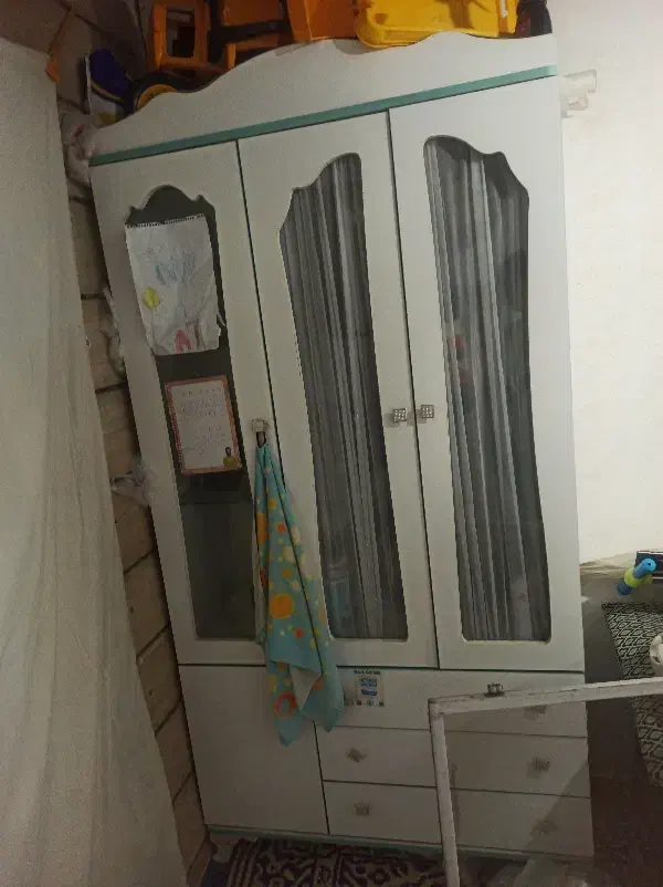 کمد نوجوان|جاکفشی، کمد، دراور|گلبهار, نوبهار|دیوار