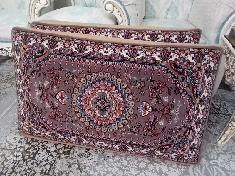 پشتی|پشتی|گلستان (تهران), |دیوار