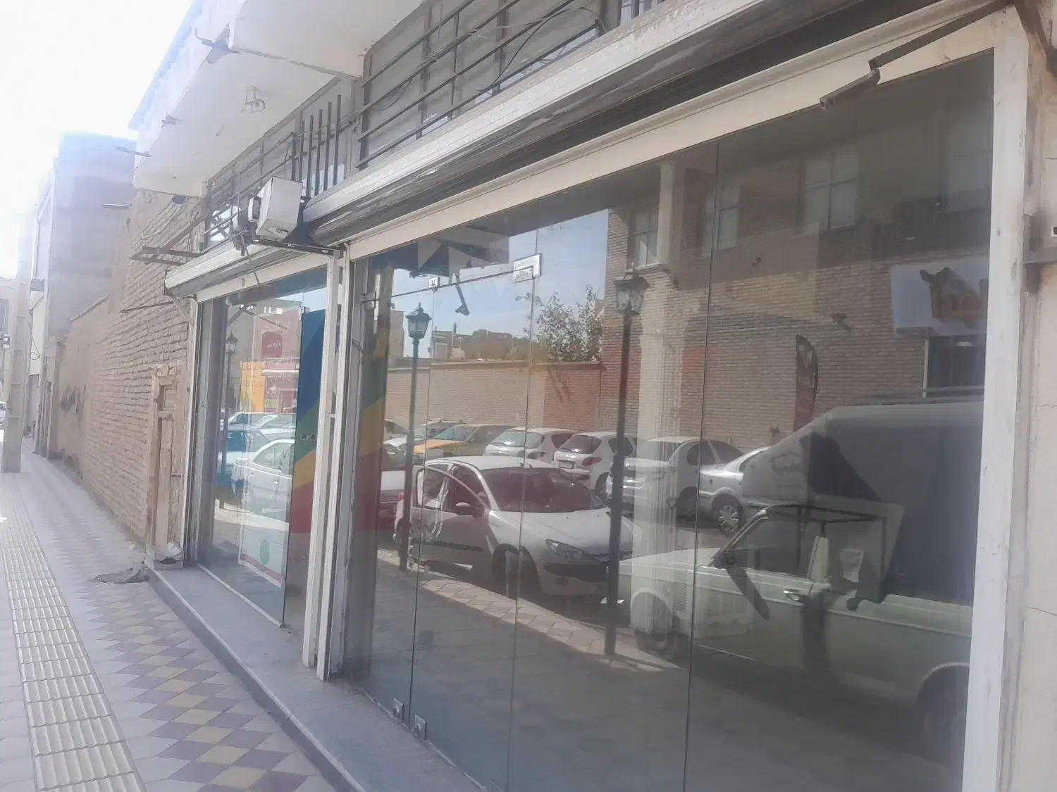 شیشه سکوریت و درب کرکره ای مغازه|مصالح و تجهیزات ساختمان|شاهرود, |دیوار