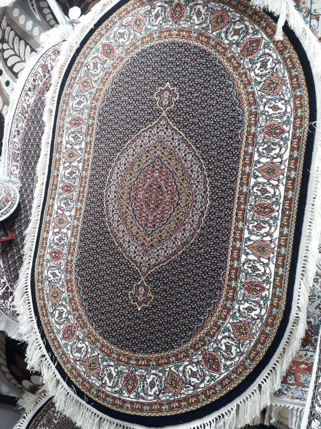 فرش ماهی اخوان بیضی ۱/۵ متری ۷۰۰شانه اکریلیک|فرش|تبریز, |دیوار
